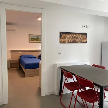 Casa Da Attilio In Borgo Roma Apartment *